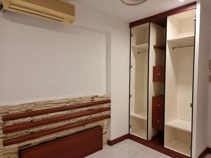Condominium for Sale at Villa Emas - Jeff Ooi - Bedroom - PropertyGuru.com.my