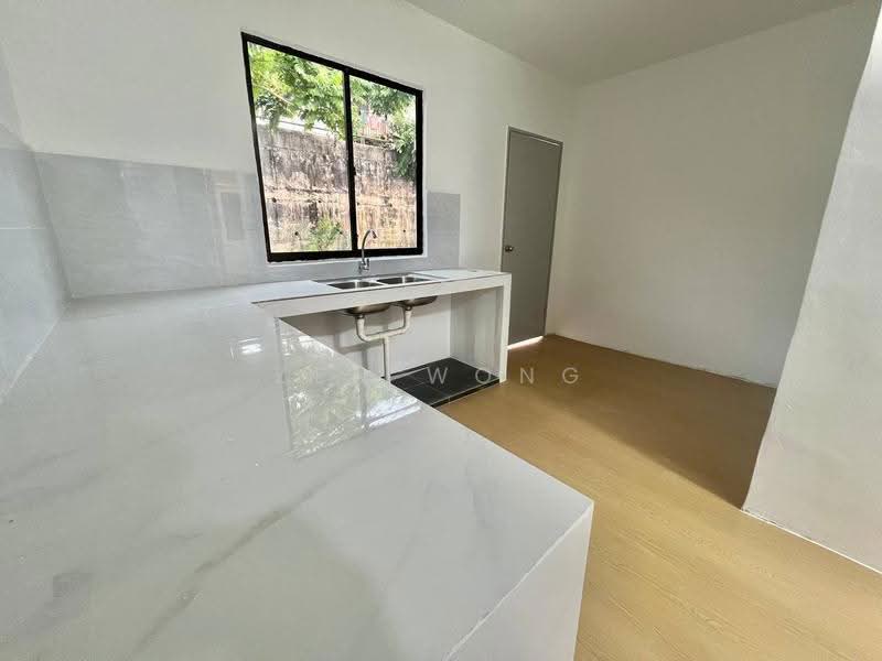 Rumah Teres 2-Tingkat untuk Dijual di Johor Bahru (Johor) - Zen Wong - Kitchen - PropertyGuru.com.my
