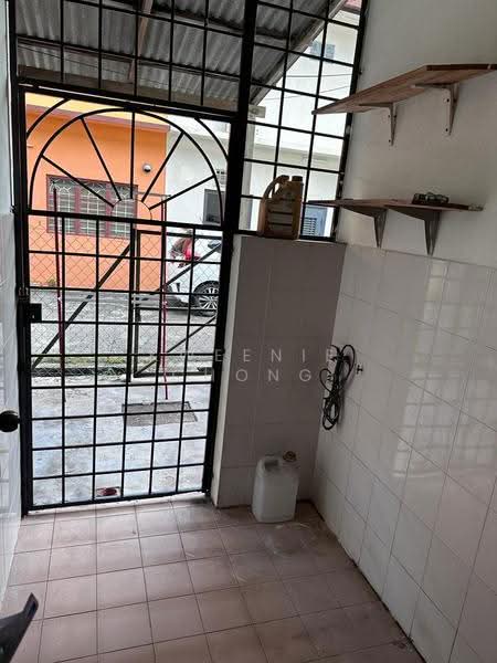 Rumah Teres 2.5-Tingkat untuk Dijual di Taman Kurnia Indah (Cheras) - Kweenie Chong - Entrance - PropertyGuru.com.my