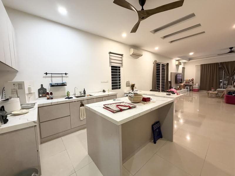 Rumah Berkembar untuk Dijual di Bandar Sungai Long (Selangor) - Heidi Lim - Kitchen - PropertyGuru.com.my