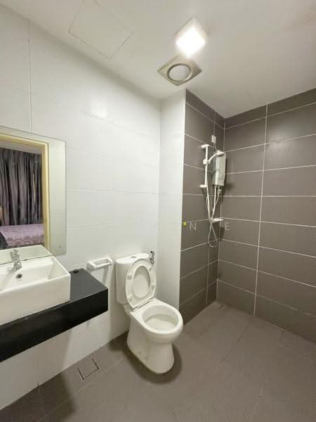 Kediaman Servis untuk Disewa di KSL Residence @ Daya - Stephanie Goh - Bathroom - PropertyGuru.com.my