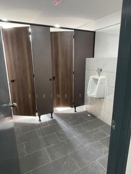 Factory for Rent in NCT Smart Industrial Park (Sepang) - Eleine Tan - Bathroom - PropertyGuru.com.my