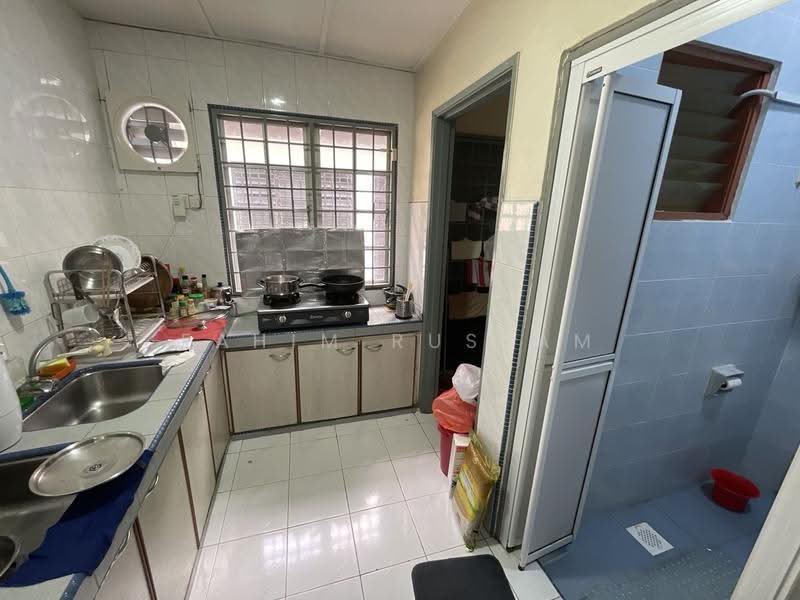 2-storey Terraced House for Sale in SS 23, Taman Sea (Petaling Jaya) - Fahim Rustam - Kitchen - PropertyGuru.com.my