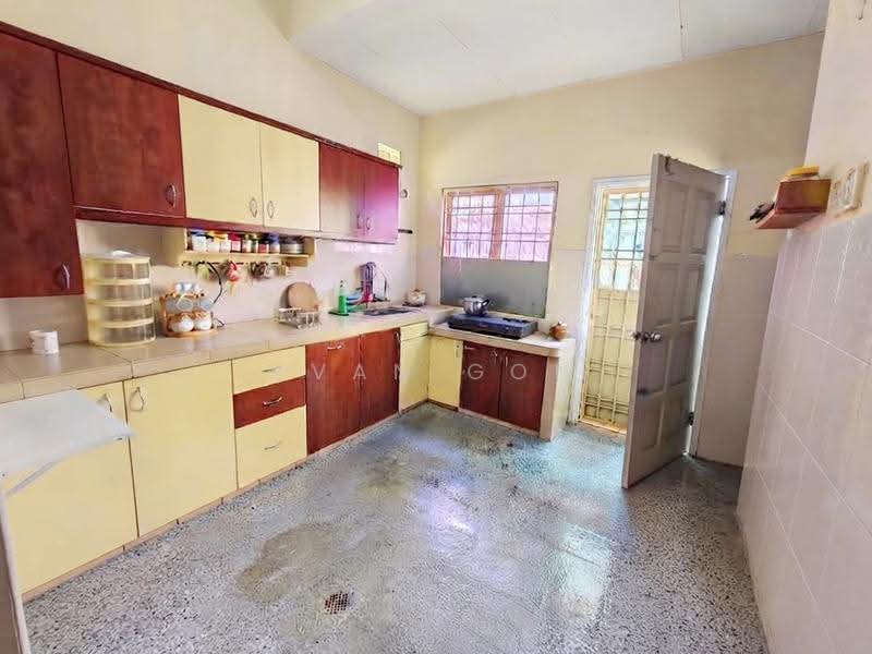 Rumah Teres 2-Tingkat untuk Dijual di Taman Puchong Prima (Puchong) - Evan Goh - Kitchen - PropertyGuru.com.my