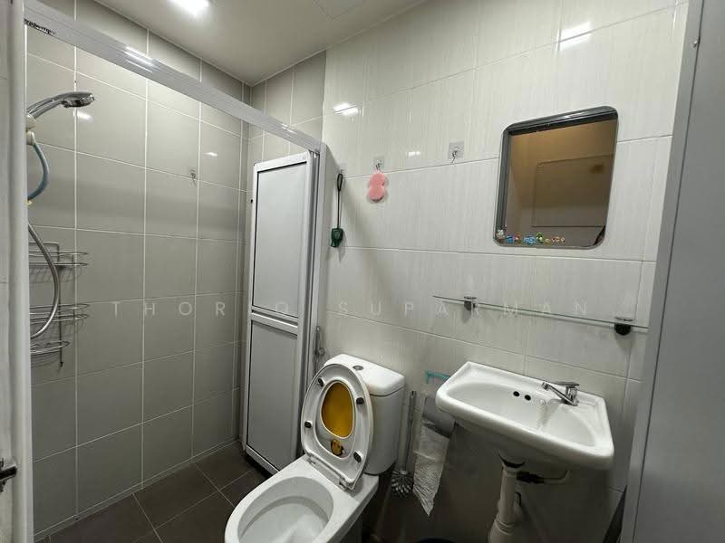 Condominium for Sale at Royal Domain Sri Putramas 2 - Thoriq Suparman - Bathroom - PropertyGuru.com.my