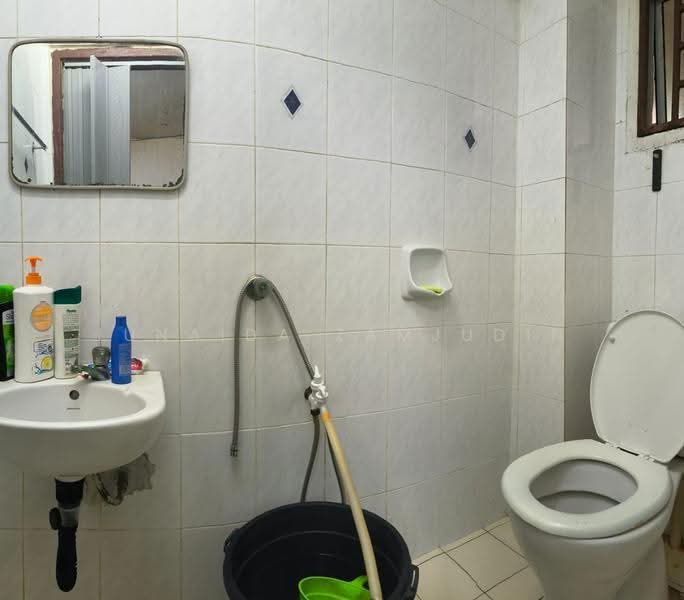 Rumah Teres 2-Tingkat untuk Dijual di Subang Bestari (Shah Alam) - Junaida Zamjudin - Bathroom - PropertyGuru.com.my