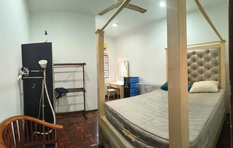 Rumah Teres 2-Tingkat untuk Dijual di Subang Bestari (Shah Alam) - Junaida Zamjudin - Bedroom - PropertyGuru.com.my