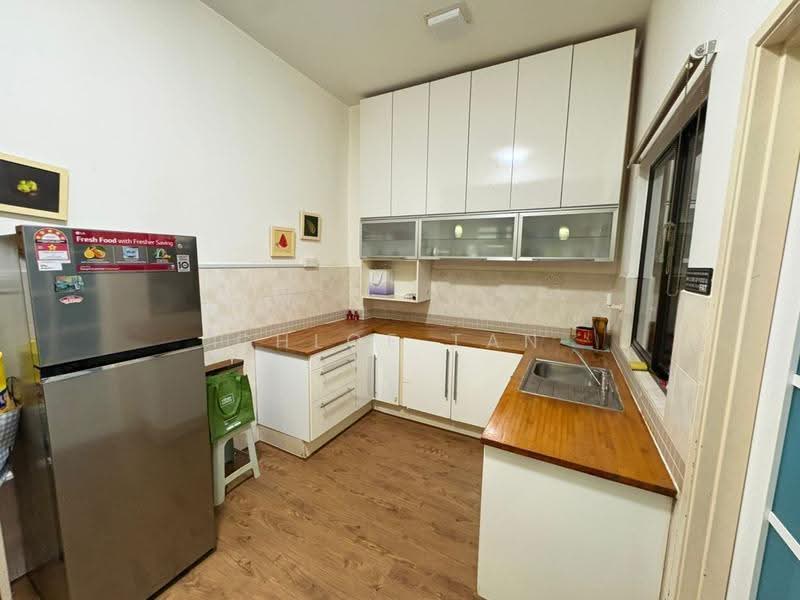 Rumah Bandar untuk Dijual di Kota Kemuning (Shah Alam) - Chloe Tan - Kitchen - PropertyGuru.com.my