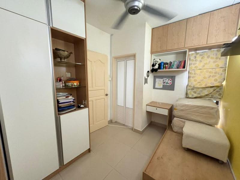 Rumah Bandar untuk Dijual di Kota Kemuning (Shah Alam) - Chloe Tan - Bedroom - PropertyGuru.com.my