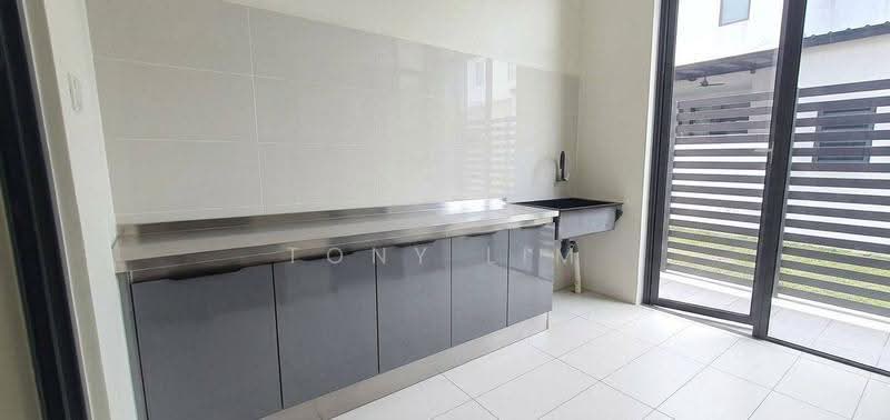 Terraced House for Sale in Medini (Iskandar Puteri (Nusajaya)) - Tony Lim - Kitchen - PropertyGuru.com.my