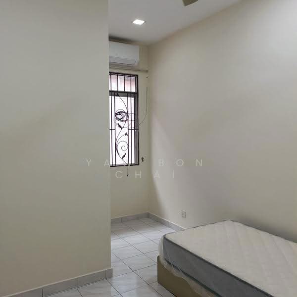 Rumah Teres 2.5-Tingkat untuk Dijual di Seri Kembangan (Selangor) - Yaw Bon Chai - Bedroom - PropertyGuru.com.my