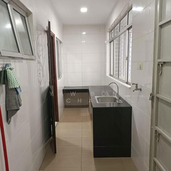 Rumah Teres 2.5-Tingkat untuk Dijual di Seri Kembangan (Selangor) - Yaw Bon Chai - Kitchen - PropertyGuru.com.my