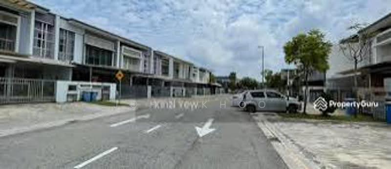 Rumah Teres 2-Tingkat untuk Dijual di Bandar Rimbayu (Telok Panglima Garang) - John Khoo - Exterior - PropertyGuru.com.my