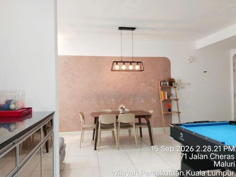 Kediaman Servis untuk Dijual di V Residence 3 @ Sunway Velocity - Billy Tan - Dining Room - PropertyGuru.com.my
