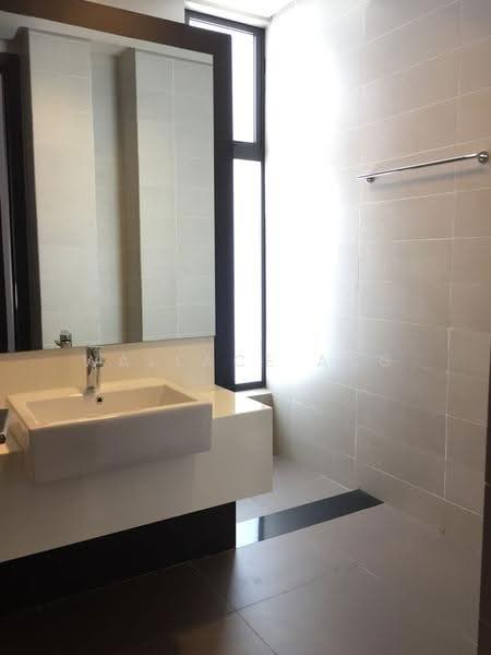 Rumah Teres untuk Disewa di Medini (Iskandar Puteri (Nusajaya)) - Wallace Ang - Bathroom - PropertyGuru.com.my