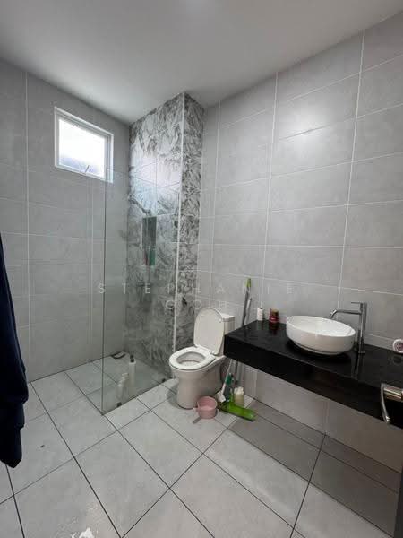 Rumah Teres 2-Tingkat untuk Dijual di Skudai (Johor) - Stephanie Goh - Bathroom - PropertyGuru.com.my