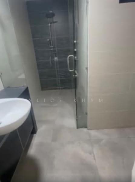 Service Residence for Sale at Pearl Suria - Alice Kham - Bathroom - PropertyGuru.com.my