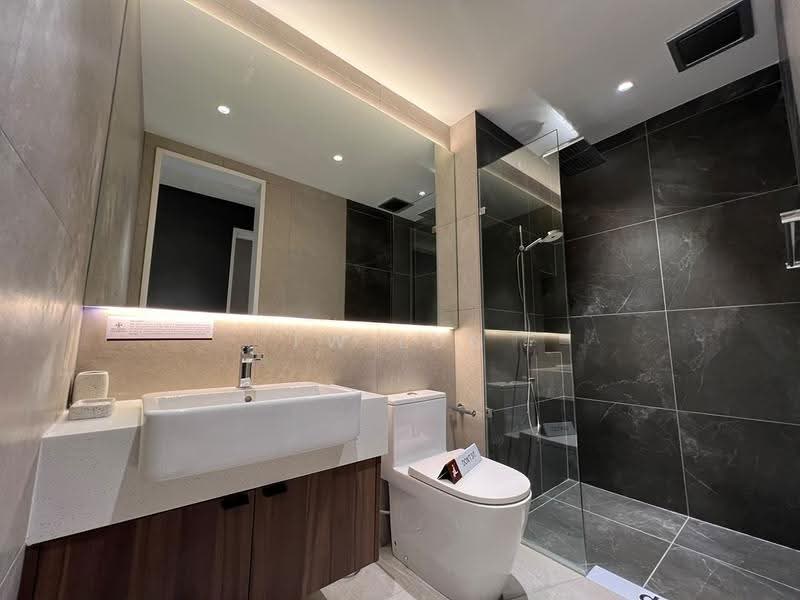 Kediaman Servis untuk Dijual di Binastra Cochrane - Tw Lun - Bathroom - PropertyGuru.com.my