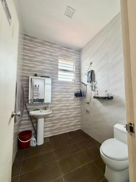Semi-Detached House for Sale in Perling (Johor) - Cony Ong - Bathroom - PropertyGuru.com.my