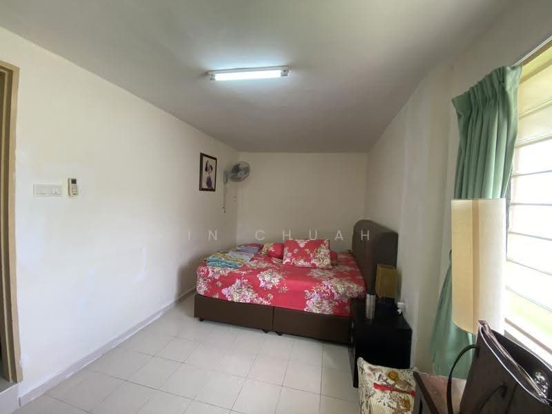 Rumah Berkembar untuk Dijual di Taman Green Lane (Jelutong) - Jin Chuah - Bedroom - PropertyGuru.com.my