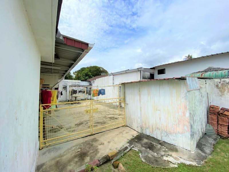 Rumah Berkembar untuk Dijual di Taman Green Lane (Jelutong) - Jin Chuah - Exterior - PropertyGuru.com.my
