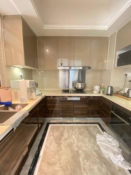 Kediaman Servis untuk Dijual di R&F Princess Cove Phase 1 - Wee Howe - Kitchen - PropertyGuru.com.my