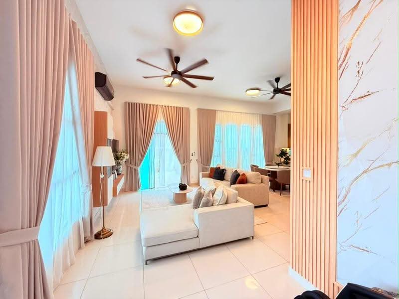 Cluster House for Sale in Taman Impian Emas (Skudai) - Sky Tan - Living Room - PropertyGuru.com.my