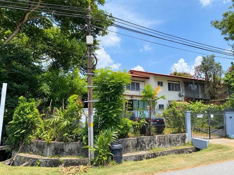Semi-Detached House for Sale in Seksyen 17 (Petaling Jaya) - Najibah Sahari - Exterior - PropertyGuru.com.my