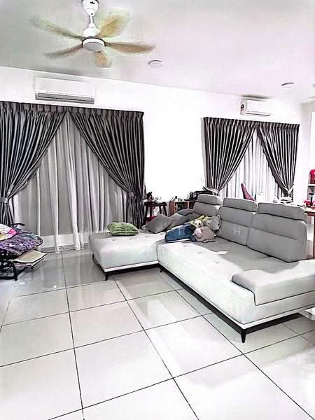 Rumah Berkembar untuk Dijual di Setia Alam (Selangor) - James Teoh - Living Room - PropertyGuru.com.my