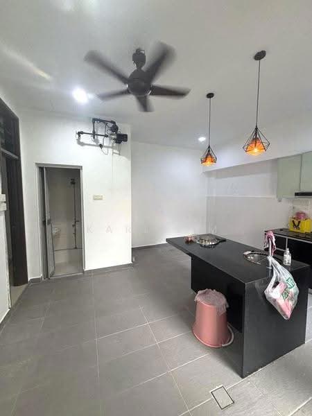 Cluster House for Sale in Taman Adda Heights (Tebrau) - Karl Lim - Kitchen - PropertyGuru.com.my
