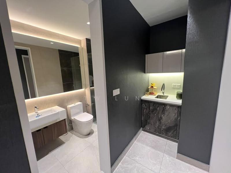 Kediaman Servis untuk Dijual di Binastra Cochrane - Tw Lun - Bathroom - PropertyGuru.com.my