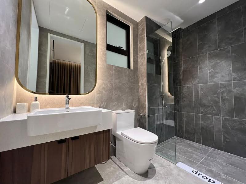Kediaman Servis untuk Dijual di Binastra Cochrane - Tw Lun - Bathroom - PropertyGuru.com.my