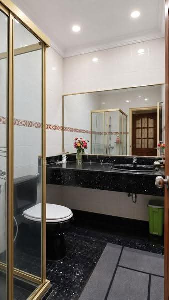 Bungalow House for Sale in Petaling Jaya (Selangor) - SITI KHAIRIYAH JAAFAR - Bathroom - PropertyGuru.com.my