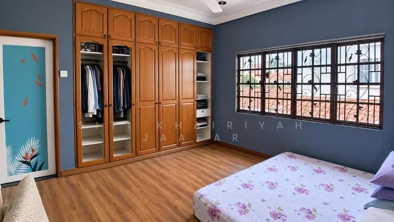 Bungalow House for Sale in Petaling Jaya (Selangor) - SITI KHAIRIYAH JAAFAR - Bedroom - PropertyGuru.com.my
