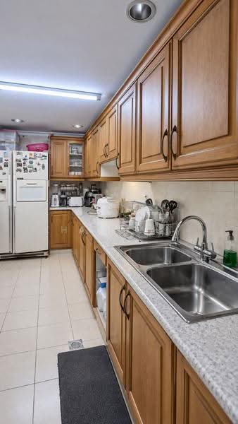 Bungalow House for Sale in Petaling Jaya (Selangor) - SITI KHAIRIYAH JAAFAR - Kitchen - PropertyGuru.com.my