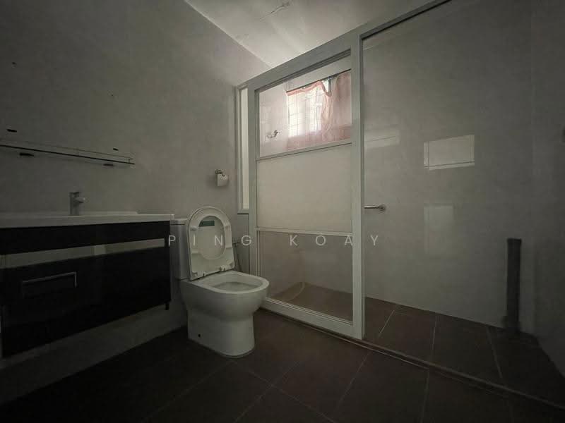 Rumah Berkembar untuk Dijual di Jelutong (Penang) - Ping Koay - Bathroom - PropertyGuru.com.my