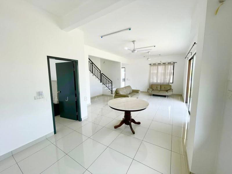2-storey Terraced House for Sale in Hulu Langat (Selangor) - Najibah Sahari - Living Room - PropertyGuru.com.my