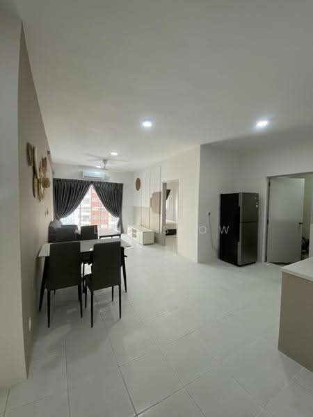 Kondominium untuk Disewa di Residensi Sateria - Alex Seow - Living Room - PropertyGuru.com.my