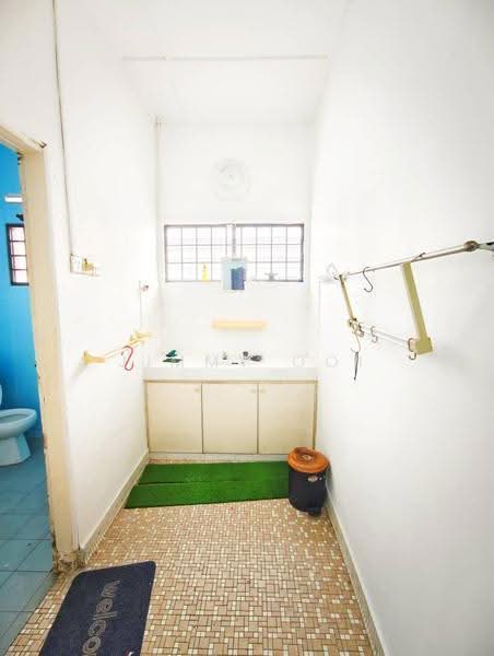 Rumah Teres 2-Tingkat untuk Disewa di Taman Sri Tebrau (Johor Bahru) - Jimmy Ooi - Bathroom - PropertyGuru.com.my
