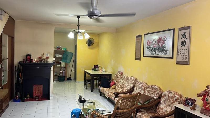 Rumah Teres 3-Tingkat untuk Dijual di Batu Caves (Selangor) - Gerald Ng - Living Room - PropertyGuru.com.my