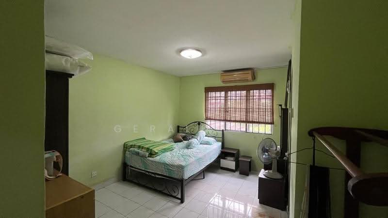 Rumah Teres 3-Tingkat untuk Dijual di Batu Caves (Selangor) - Gerald Ng - Bedroom - PropertyGuru.com.my