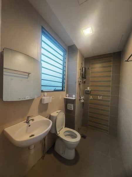 Townhouse for Sale in 16 Sierra (Puchong) - Grace Tham - Bathroom - PropertyGuru.com.my