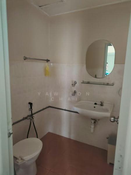 Kondominium untuk Disewa di Juta Mines - Yaw Bon Chai - Bathroom - PropertyGuru.com.my