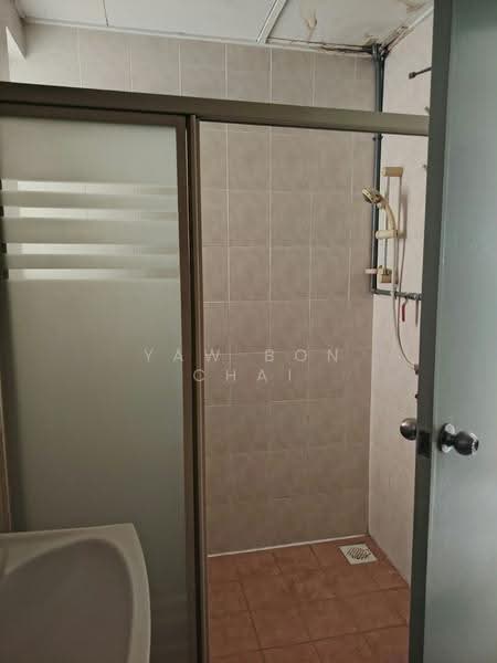 Kondominium untuk Disewa di Juta Mines - Yaw Bon Chai - Bathroom - PropertyGuru.com.my