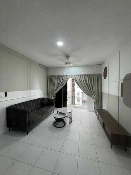 Kondominium untuk Disewa di Residensi Sateria - Alex Seow - Living Room - PropertyGuru.com.my