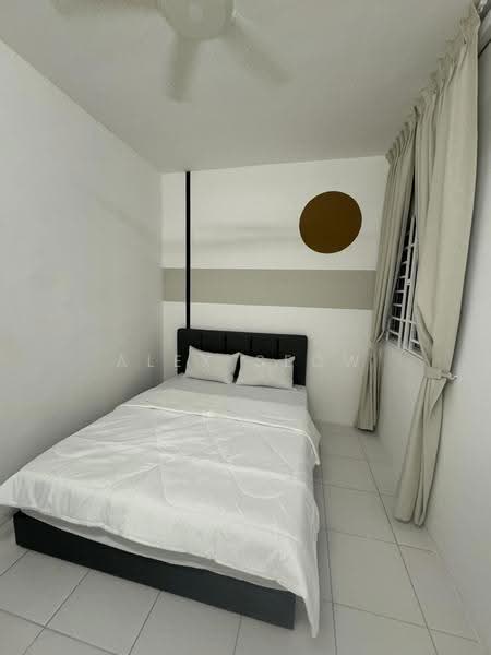 Kondominium untuk Disewa di Residensi Sateria - Alex Seow - Bedroom - PropertyGuru.com.my