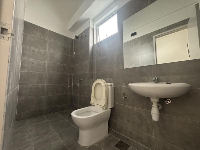 Rumah Teres 2-Tingkat untuk Dijual di Dengkil (Selangor) - JY Tong - Bathroom - PropertyGuru.com.my