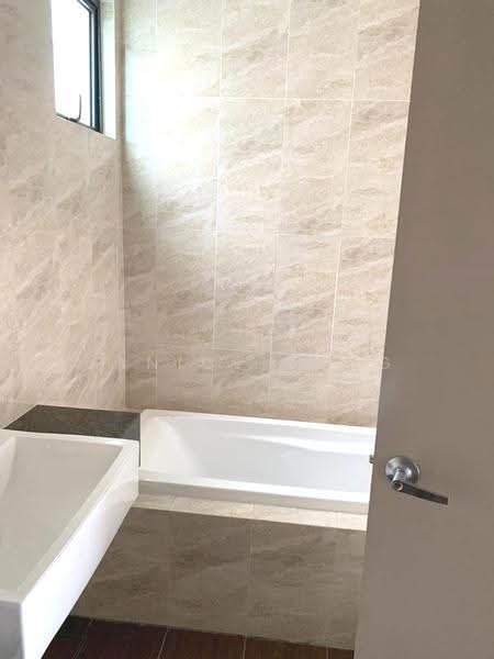 Condominium for Rent at Laguna Heights (Bukit Laguna) - Janice Yong - Bathroom - PropertyGuru.com.my