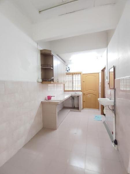 Rumah Teres 1-Tingkat untuk Dijual di Taman Johor Jaya (Johor Bahru) - Iden Tan - Kitchen - PropertyGuru.com.my