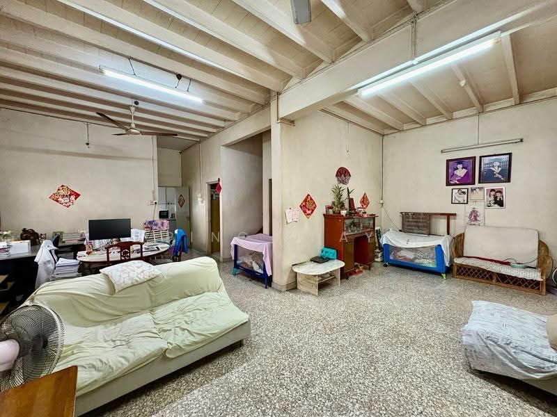 Rumah Berkembar untuk Dijual di Bukit Dumbar (Jelutong) - Ping Koay - Living Room - PropertyGuru.com.my
